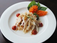 Салат «Корейская морковь и белый редис»